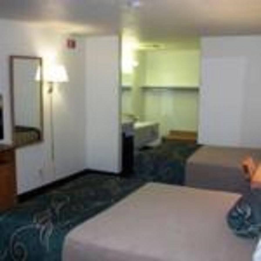 Hotel Baymont By Wyndham